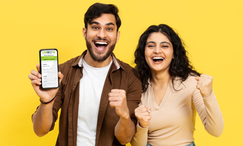 a couple happy they applied for a loan online at Loan Direct